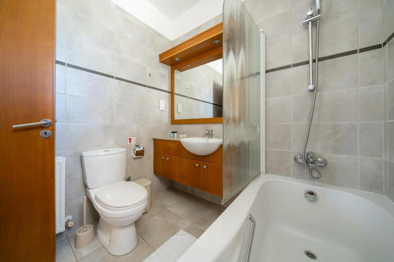 Atlantica 4 Bedroom Villa Near The Beach Protaras Ngoại thất bức ảnh