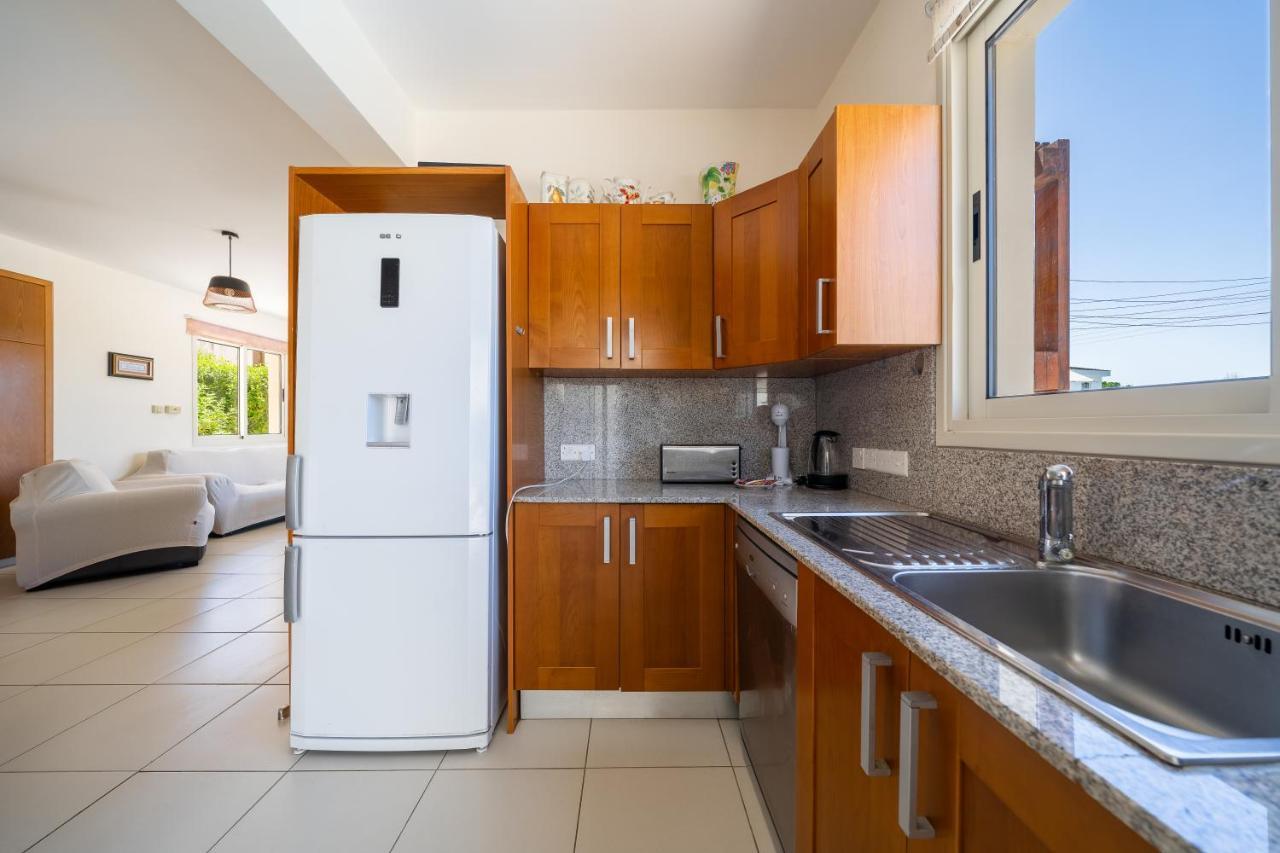 Atlantica 4 Bedroom Villa Near The Beach Protaras Ngoại thất bức ảnh